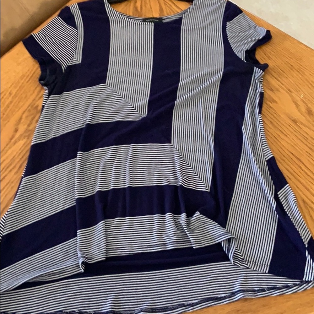 Flattering shirt - Picture 2 of 5